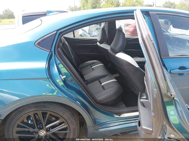 2026 TOYOTA CAMRY SE 8