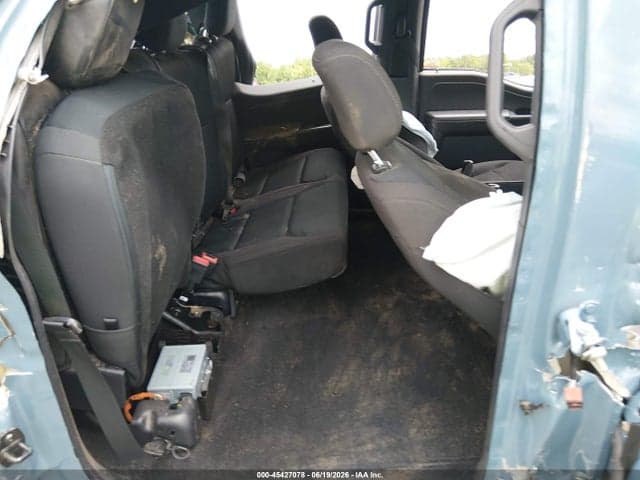 2023 FORD F-150 XLT 8
