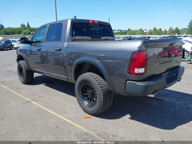 2020 RAM 1500 CLASSIC SLT 3