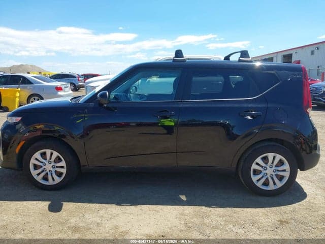 2022 KIA SOUL LX 14