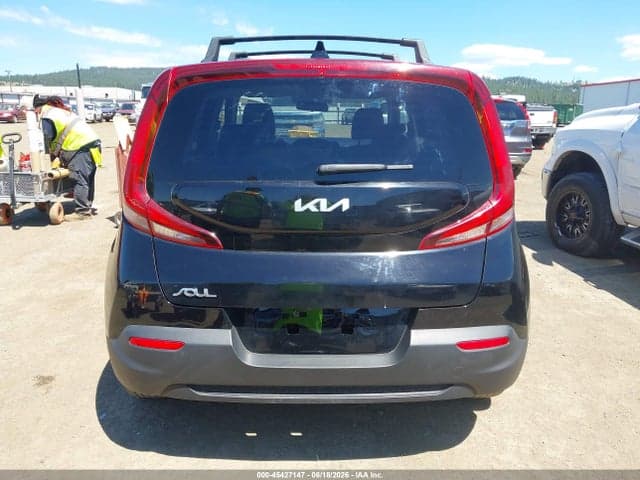 2022 KIA SOUL LX 16