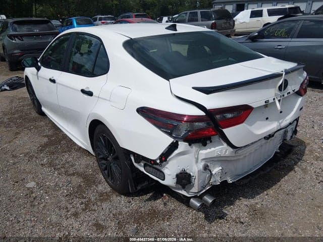 2022 TOYOTA CAMRY NIGHTSHADE EDITION HYBRID 3