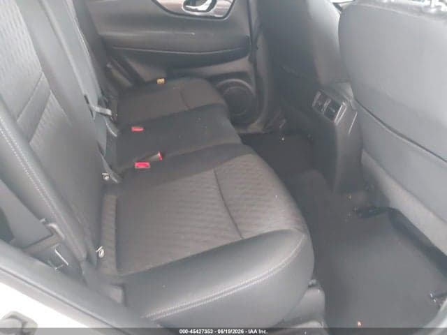 2018 NISSAN ROGUE S 8