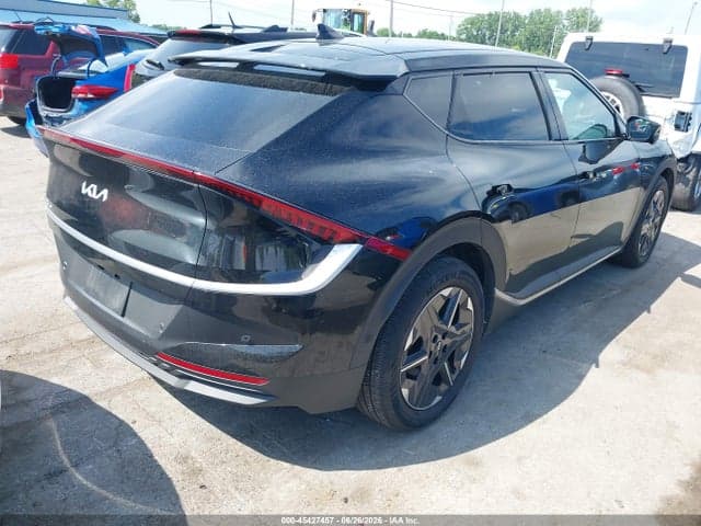 2025 KIA EV6 LIGHT LONG RANGE AWD 4