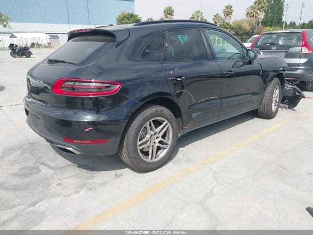 2018 PORSCHE MACAN 4