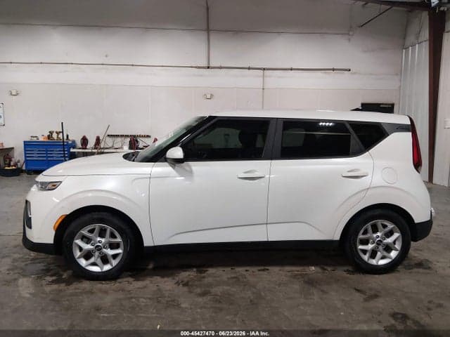 2020 KIA SOUL S 14