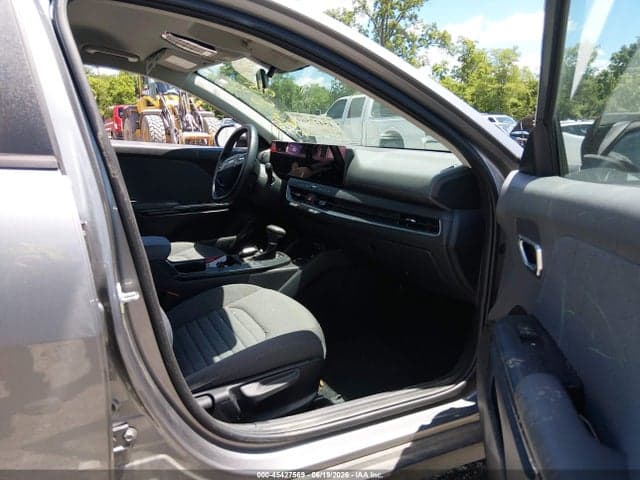 2025 KIA K4 EX 5
