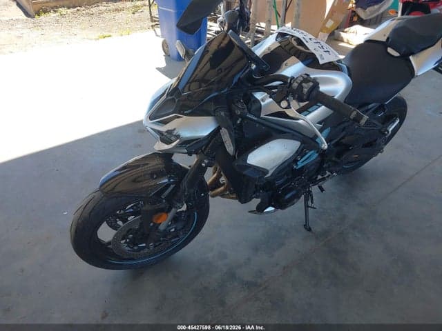 2025 KAWASAKI ZR900 S 2
