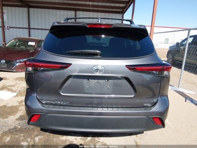 2025 TOYOTA HIGHLANDER XLE 16