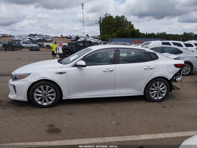 2018 KIA OPTIMA S 15