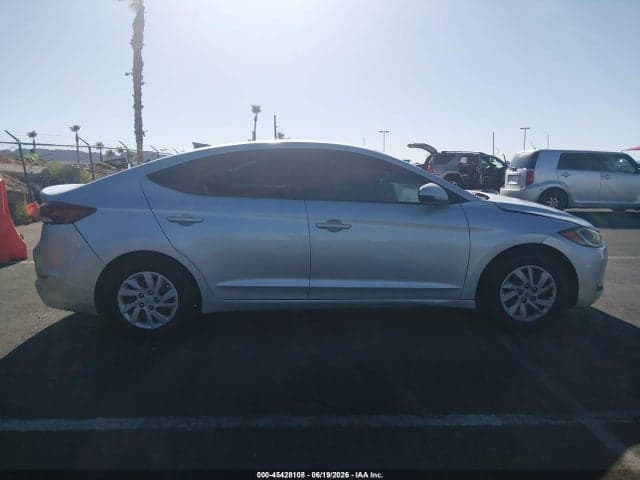 2017 HYUNDAI ELANTRA SE 13