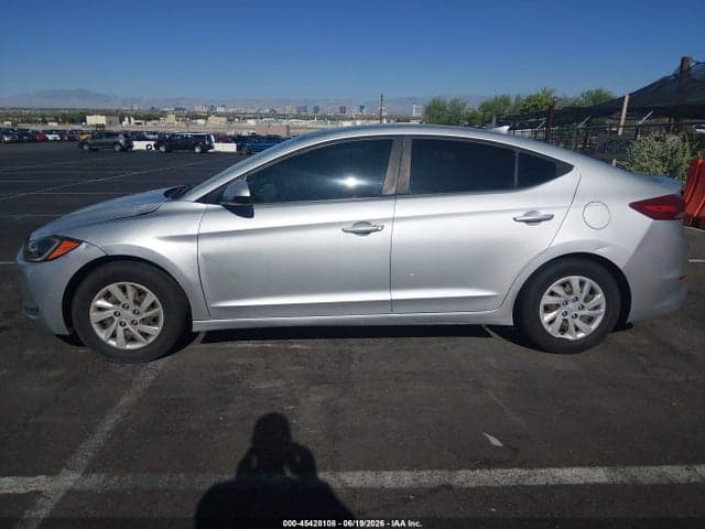 2017 HYUNDAI ELANTRA SE 14