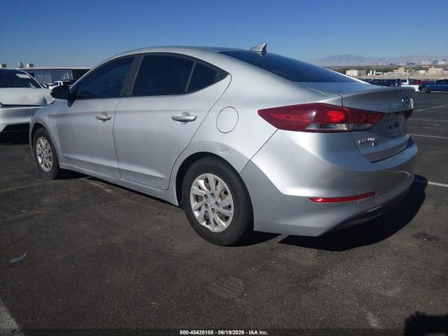 2017 HYUNDAI ELANTRA SE 3