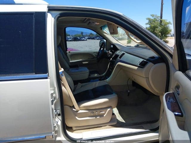 2007 CADILLAC ESCALADE 5