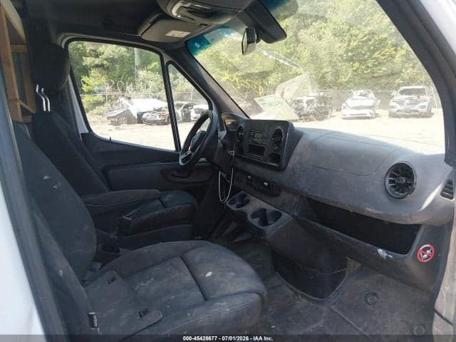 2020 MERCEDES-BENZ SPRINTER 2500 STANDARD ROOF V6 5
