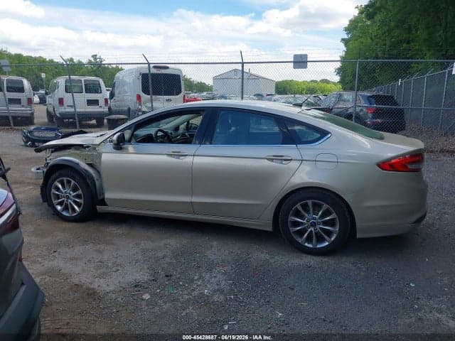 2017 FORD FUSION SE 14