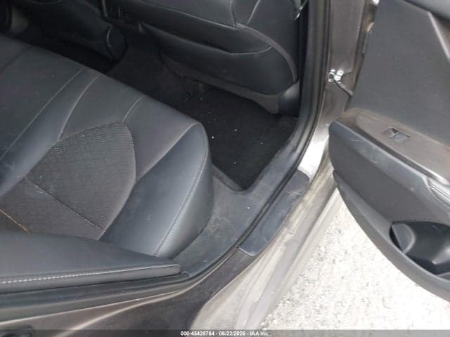 2023 TOYOTA CAMRY XSE 8