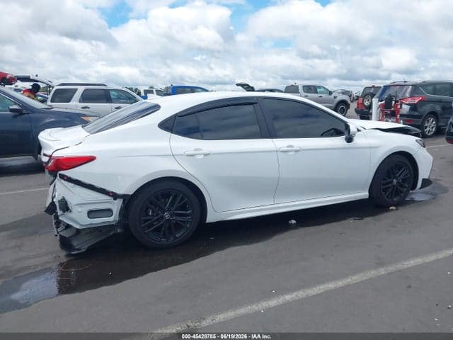 2025 TOYOTA CAMRY SE 14