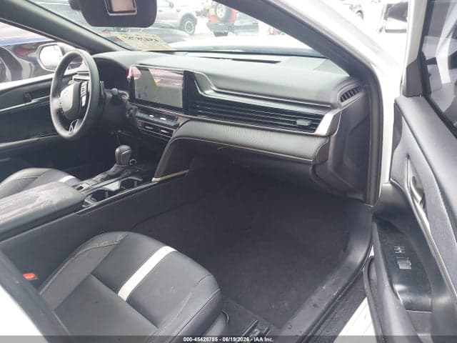 2025 TOYOTA CAMRY SE 5