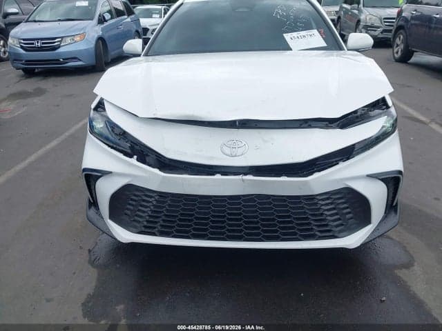 2025 TOYOTA CAMRY SE 6