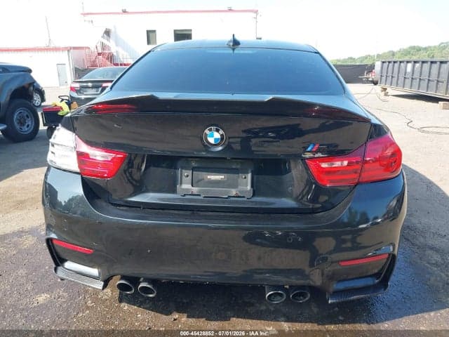 2017 BMW M4 16