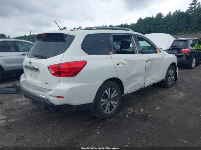 2017 NISSAN PATHFINDER S 4