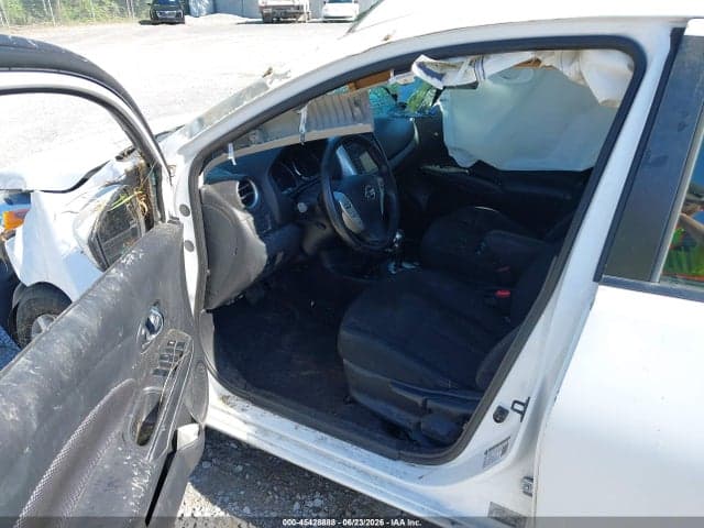 2018 NISSAN VERSA 1.6 SV 5
