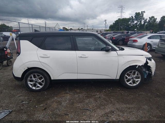 2025 KIA SOUL S 14