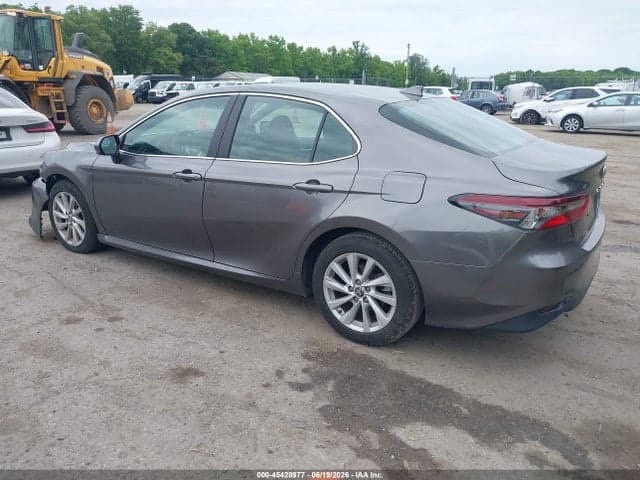 2021 TOYOTA CAMRY LE 3