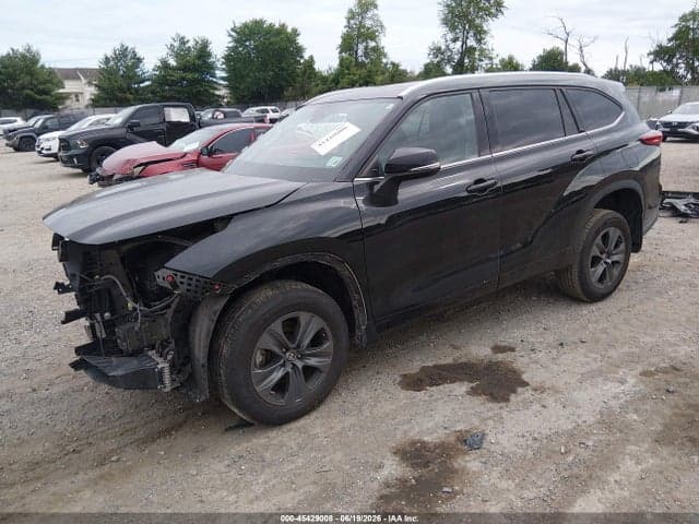 2021 TOYOTA HIGHLANDER XLE 2