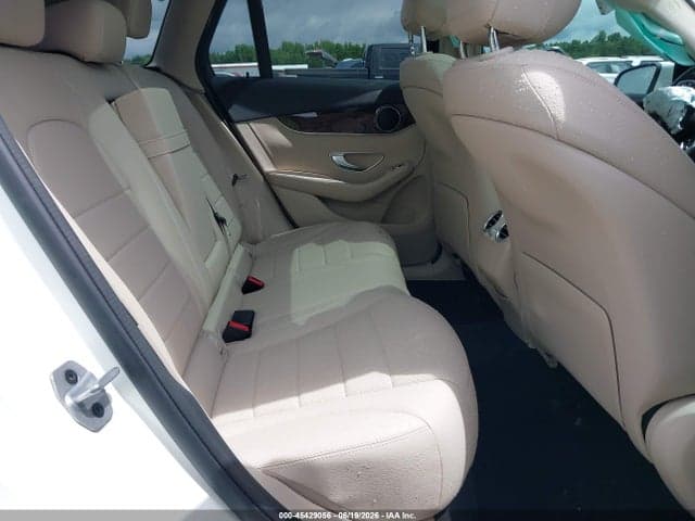 2021 MERCEDES-BENZ GLC 300 SUV 8