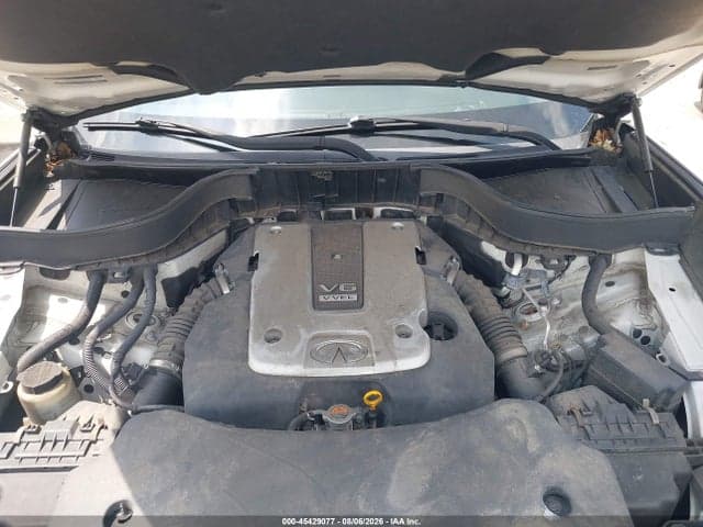 2017 INFINITI QX70 10