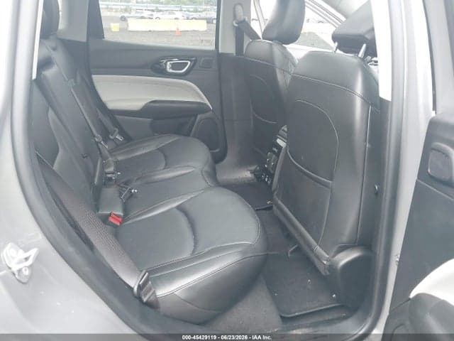 2022 JEEP COMPASS LIMITED 4X4 8