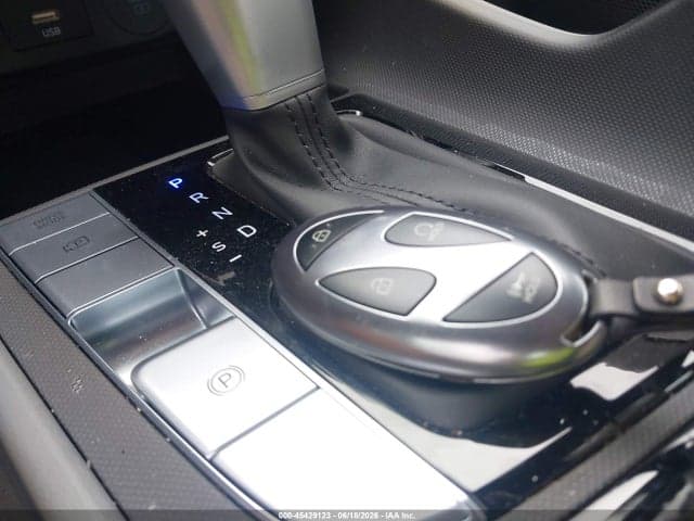 2025 HYUNDAI ELANTRA HYBRID SEL SPORT 11