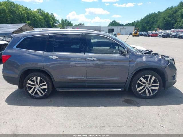 2017 HONDA PILOT TOURING 13