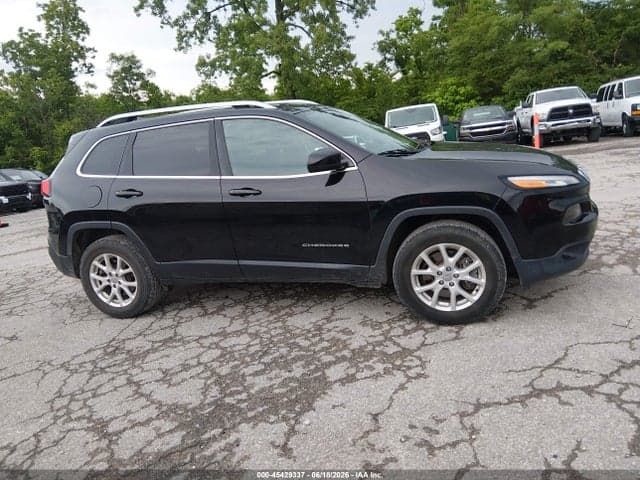 2018 JEEP CHEROKEE LATITUDE 4X4 13
