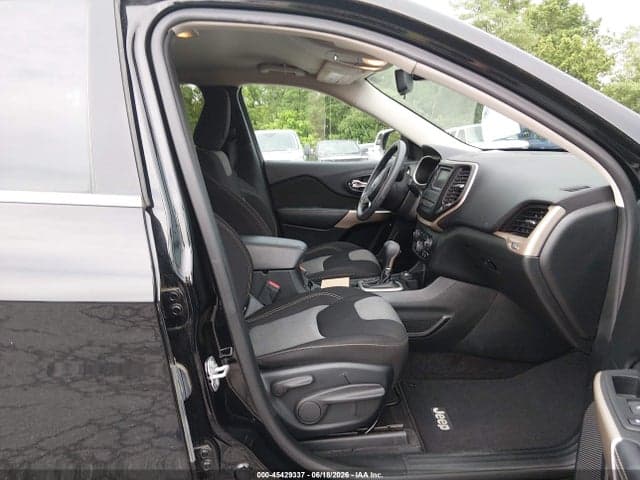 2018 JEEP CHEROKEE LATITUDE 4X4 5
