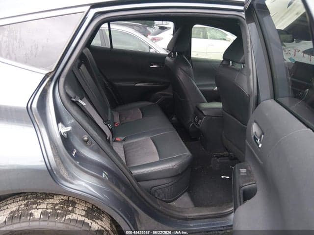2021 TOYOTA VENZA XLE 8