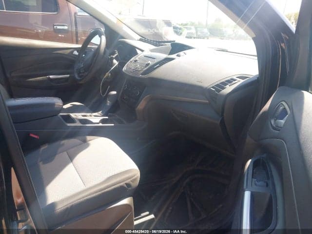 2017 FORD ESCAPE SE 5