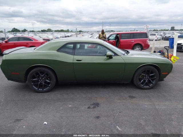 2021 DODGE CHALLENGER SXT 13