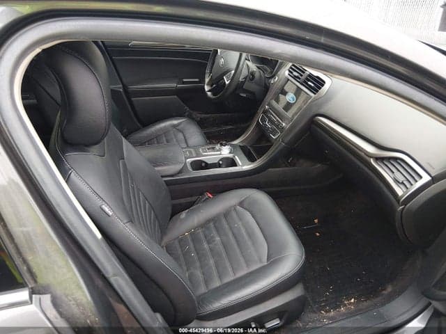 2017 FORD FUSION SE 5