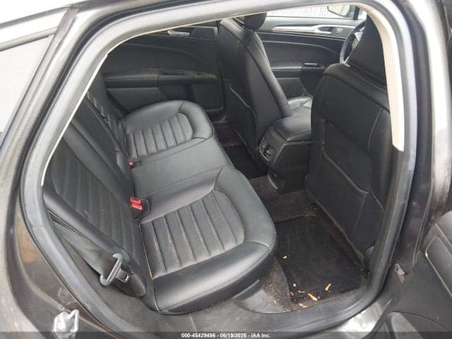 2017 FORD FUSION SE 8