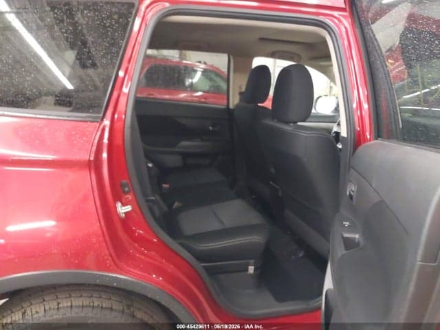 2016 MITSUBISHI OUTLANDER ES 8