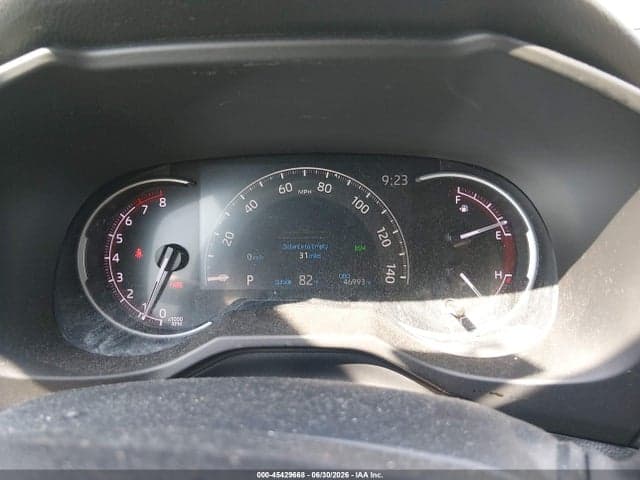 2024 TOYOTA RAV4 XLE 7