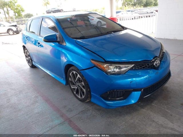 2017 TOYOTA COROLLA IM 2