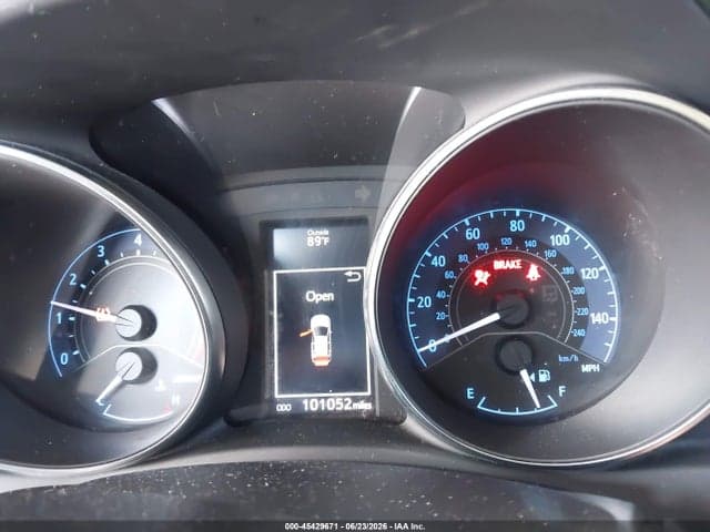 2017 TOYOTA COROLLA IM 8