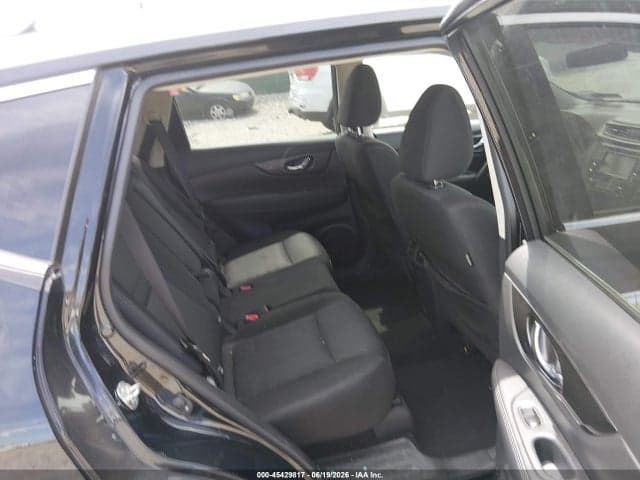2019 NISSAN ROGUE S 8