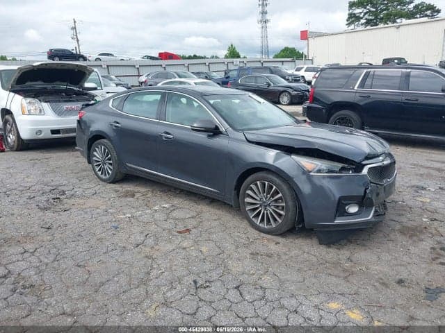 2017 KIA CADENZA PREMIUM 1