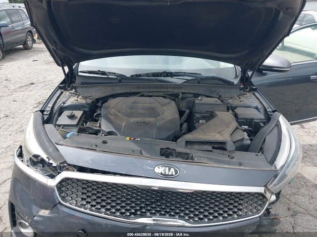2017 KIA CADENZA PREMIUM 10
