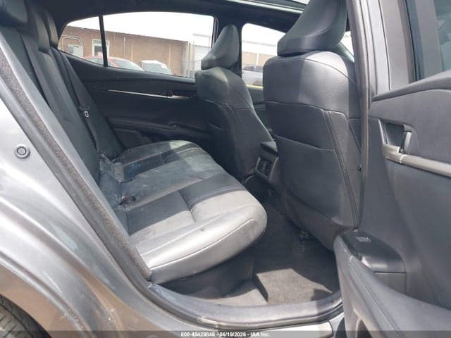 2025 TOYOTA CAMRY XSE 8